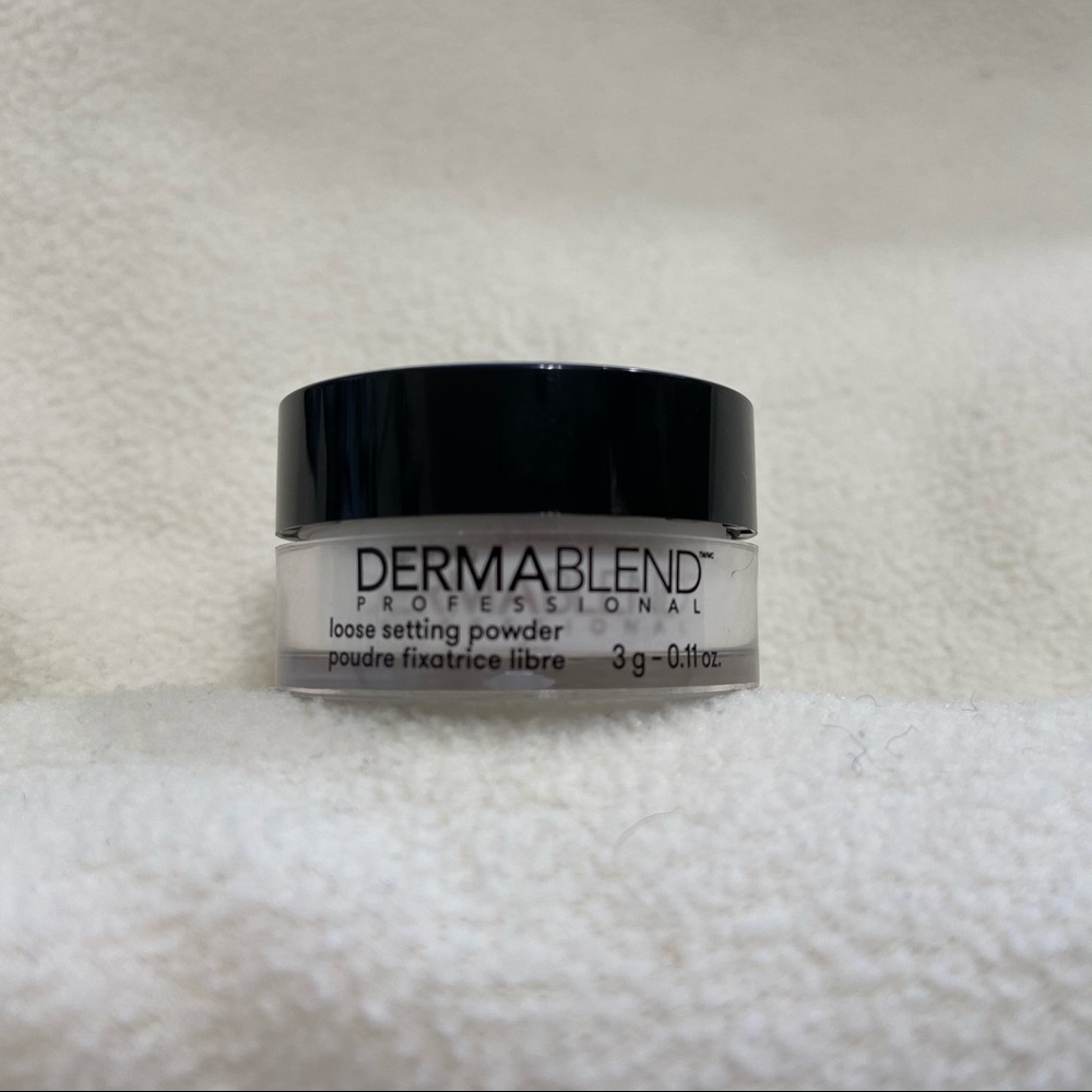 Dermablend Loose Setting Powder - Picture 5 of 6